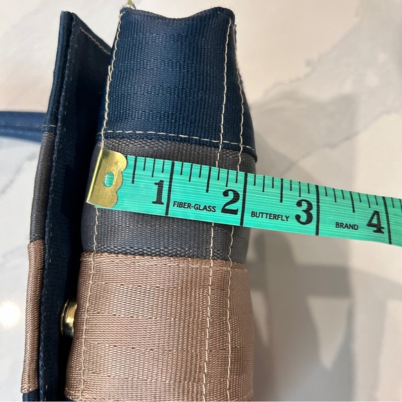 U.S.E.D. Upcycled Seatbelt Handbag - Picture 11 of 14